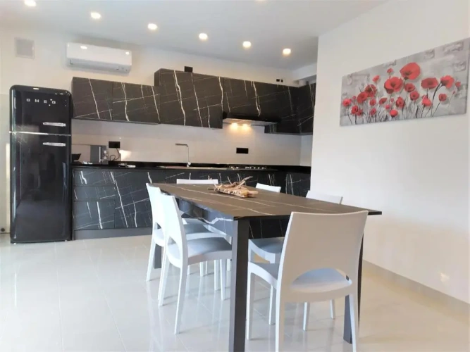 3 Bedrooms Cottage
