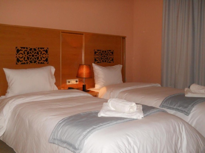 Standard Twin room with city view