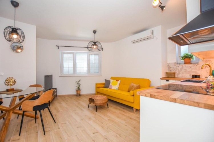 2 Bedrooms Apartment with sea view