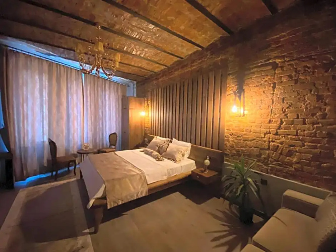 Alma Port Suites