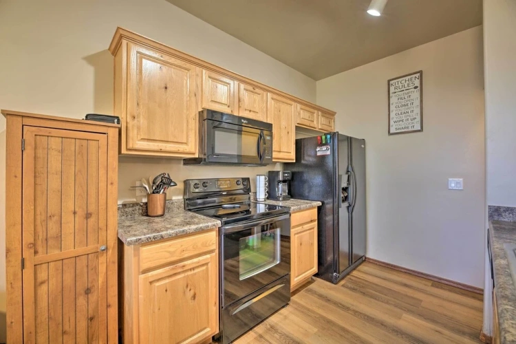 2 Bedrooms Apartment