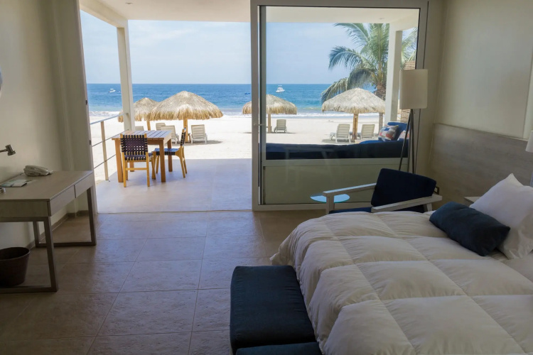 Punta Sal Suites & Bungalows Resort