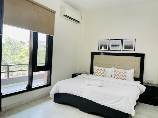 Olive Service Apartment-Golf Course Road