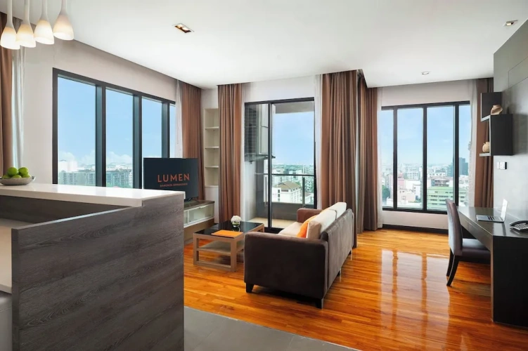 1 Bedroom Deluxe Suite with balcony