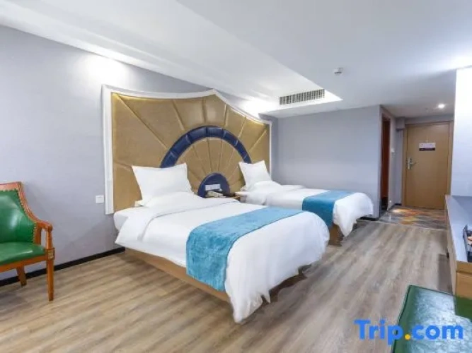 Deluxe Suite