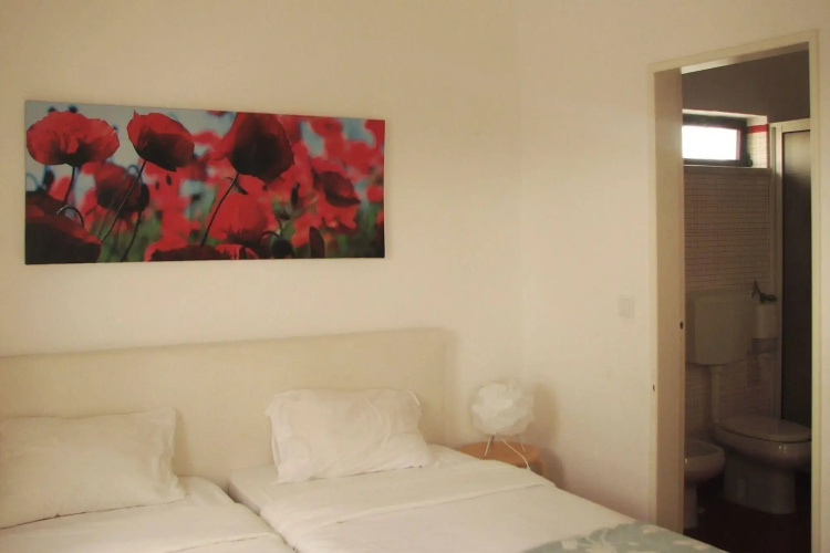 Blue Buddha Hostel
