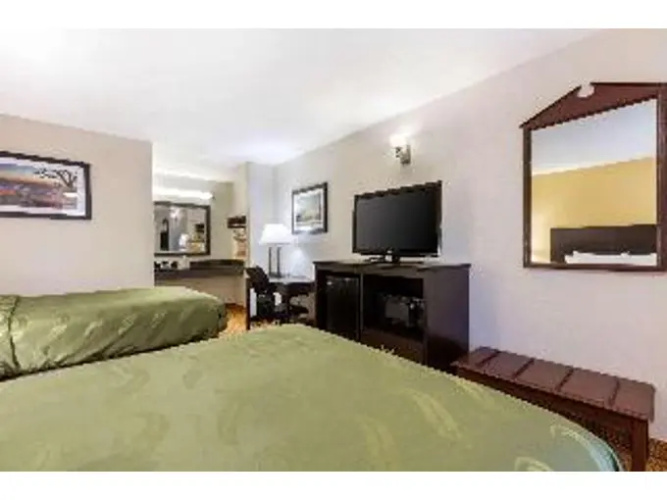 Quality Inn Arab