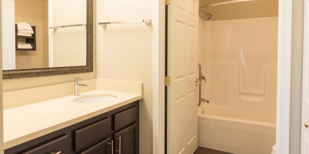 1 Bedroom Suite
