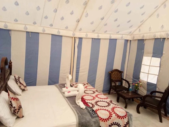 Oasis Camp Sam