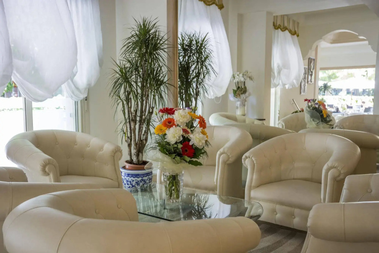Hotel Athena