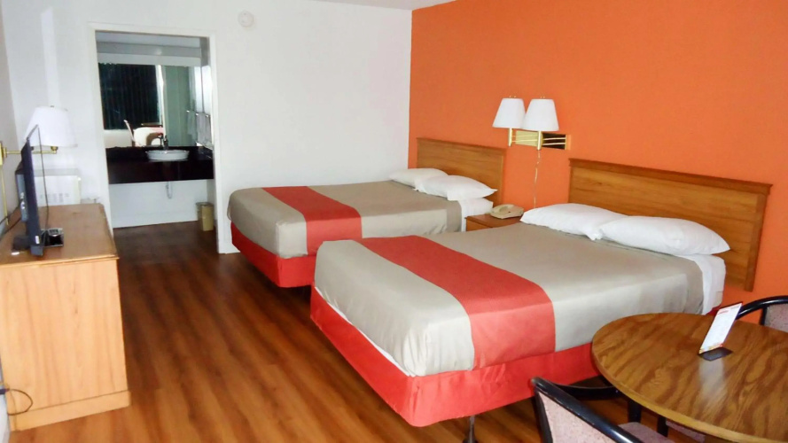 Motel 6 Natchitoches, LA