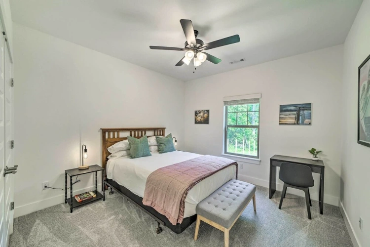 3 Bedrooms Cottage