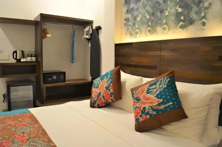 Serapi Hotel