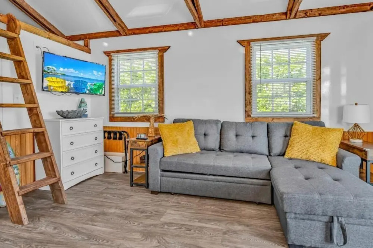 Aqua Lodges at Key Colony