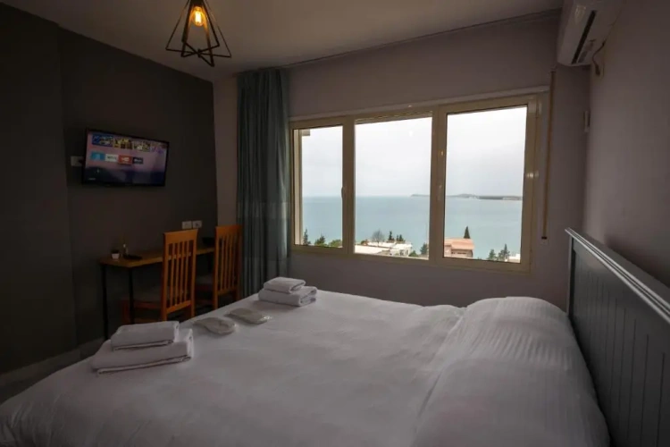 Standard Double room with sea view
