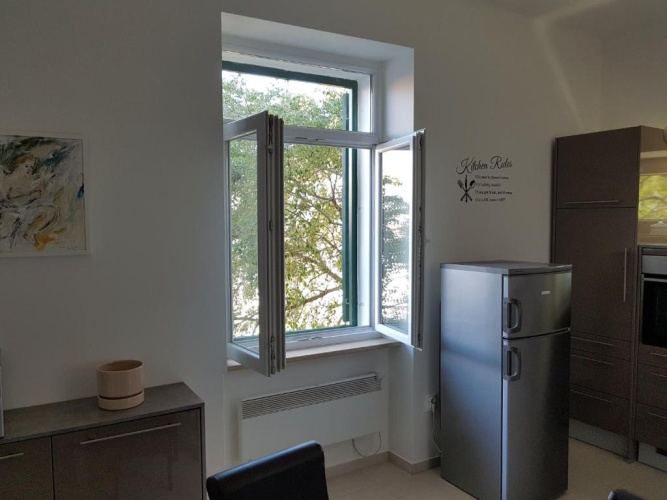 3 Bedrooms Apartment