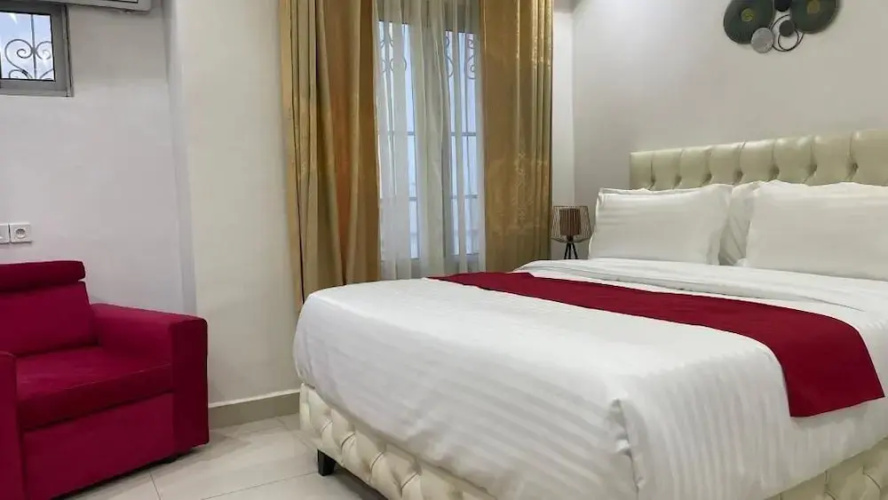 Saint James Marguerita Hotel Douala