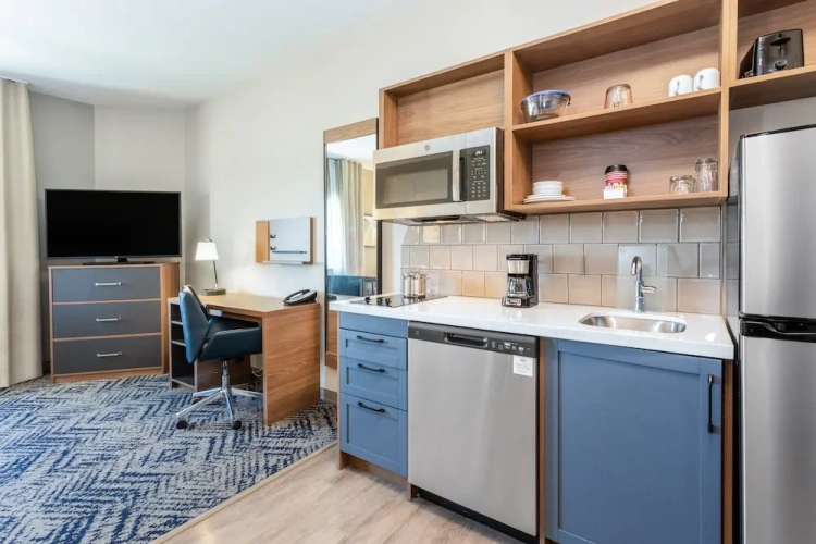 Standard Double Suite