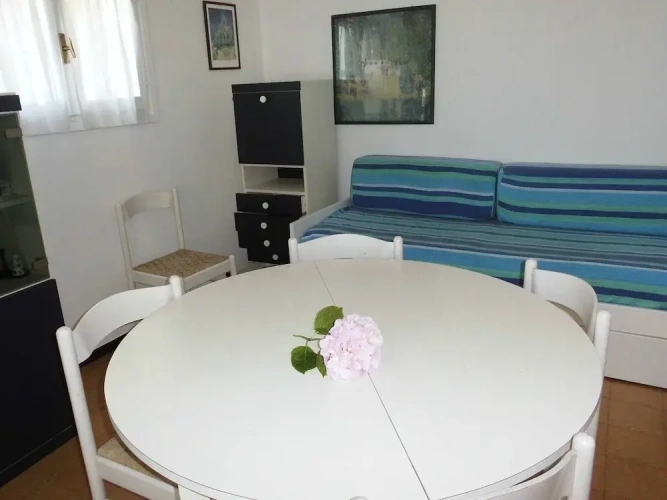 2 Bedrooms Villa with garden view