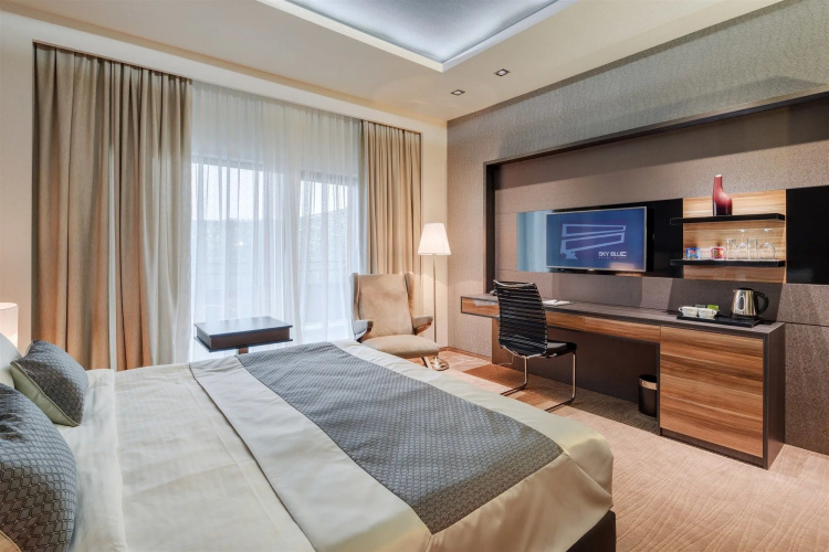 Sky Blue Hotel & Spa