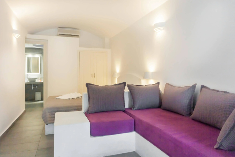 Arion Bay Hotel