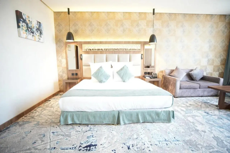 White Diamond Hotel Sari
