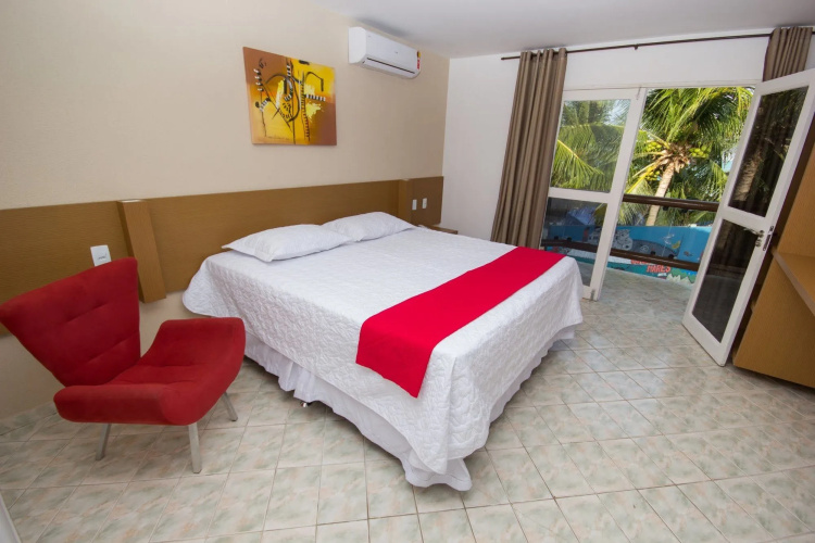 Crôa Mares Hotel