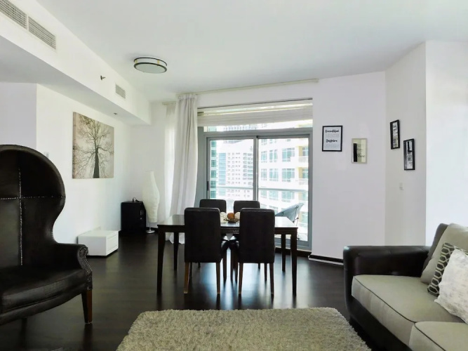 Luton Vacation Homes Park Island