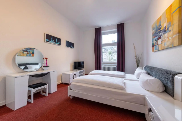 TRIP INN Hotel Schumann