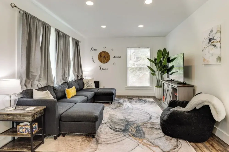 3 Bedrooms Cottage