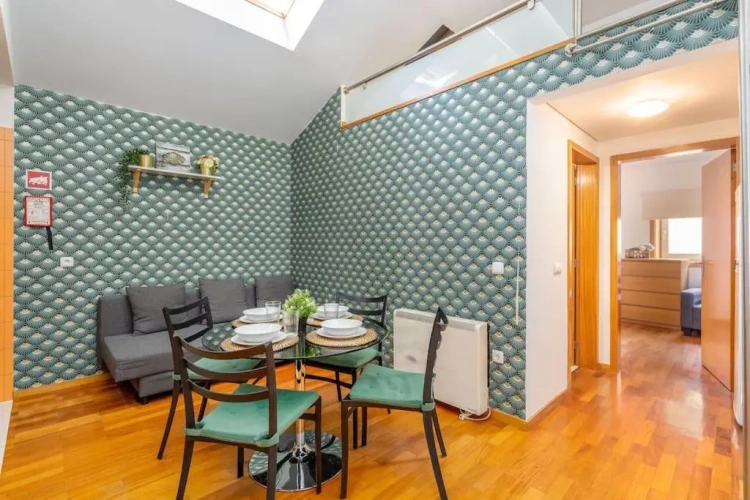 2 Bedrooms Apartment