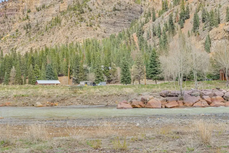 On-site River Access: Mtn-view Ouray Oasis!