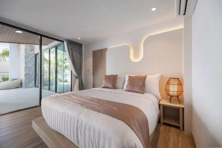 Mövenpick Pool Villa 6BR