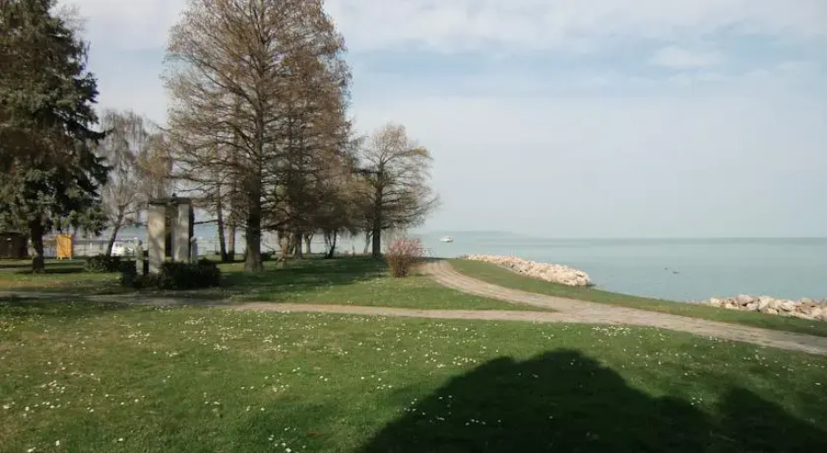 MTA ÖK BLI Vendégház