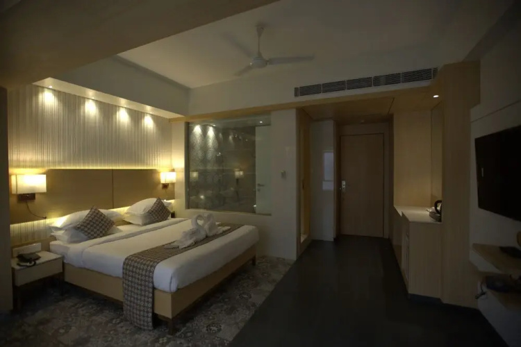 Majestic Suites