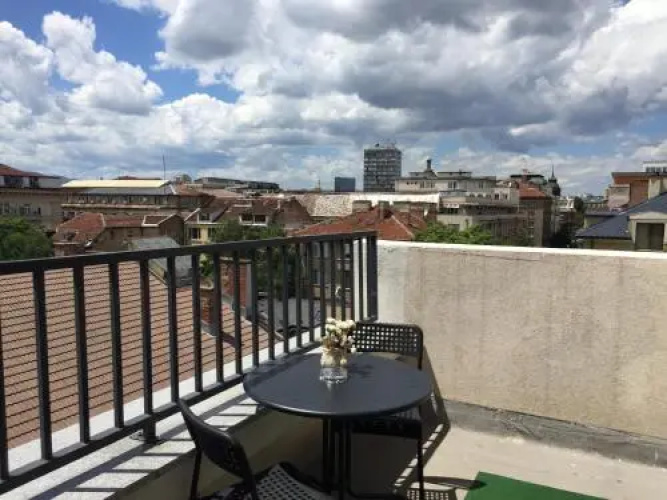 Rooftop Oscar Rooms