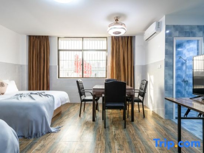 Standard Sextuple room