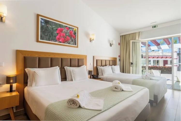 Triple room