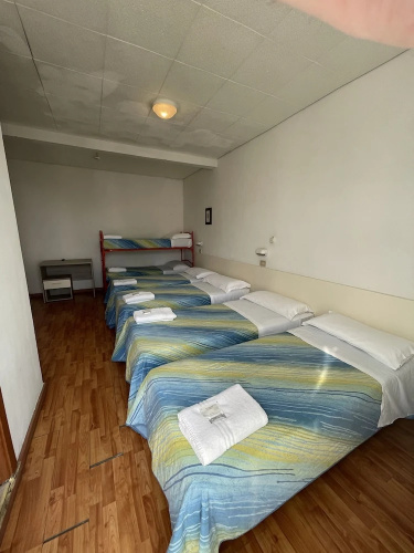 Hotel Moroni