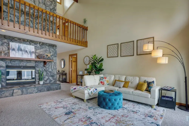 Lakefront Syracuse Home w/ Deck & Private Dock!