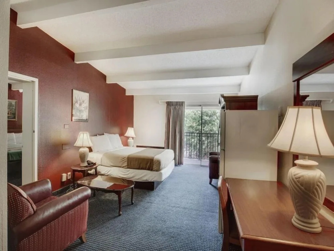 Red Carpet Inn