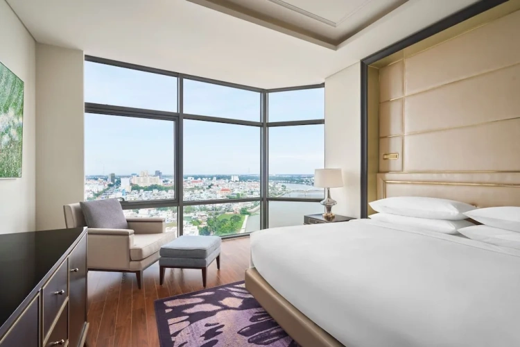 Standard Double room with river view