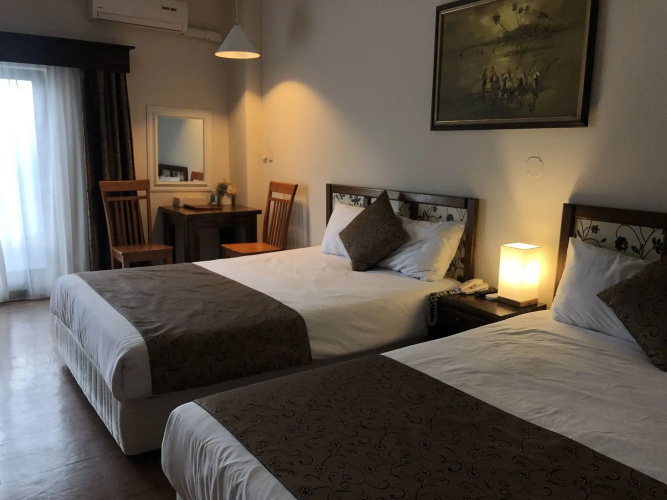 Holiday Saipan Hotel