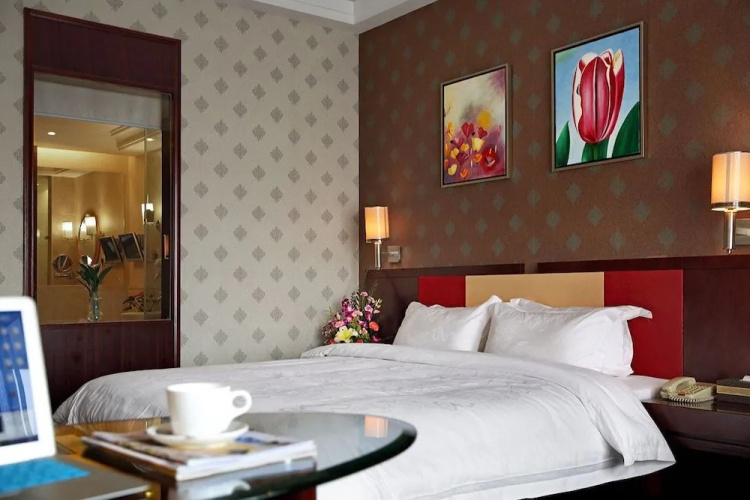 U-Hotel