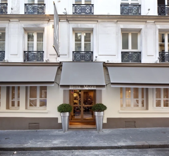 Classic Double room with courtyard view