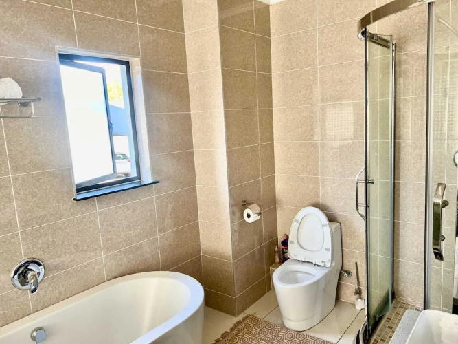3-bedroom Luxury Apartment