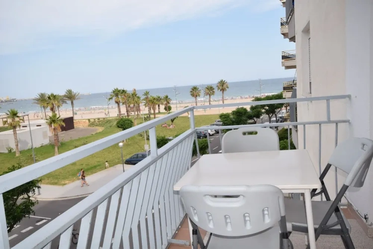 1 Bedroom Apartment with balcony