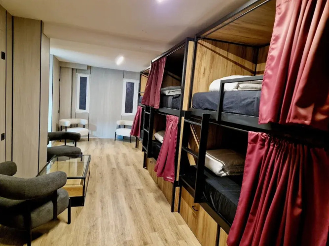 Velvet Hostel Business