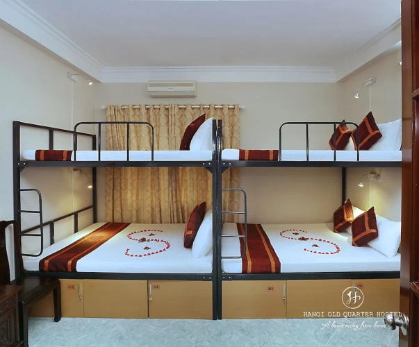 Bed in Dorm