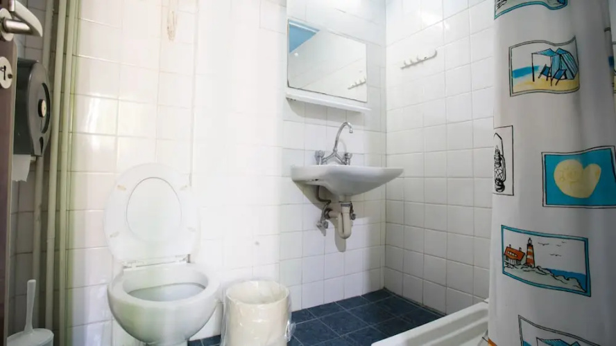 Athens International Youth Hotel and Hostel